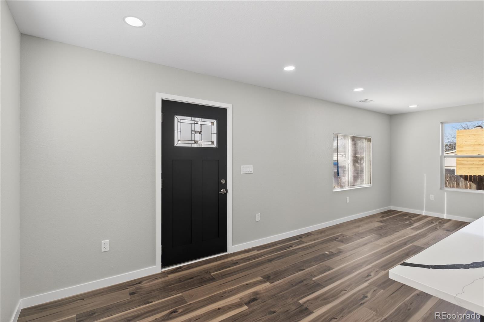 MLS Image #5 for 1446  jamaica street,aurora, Colorado