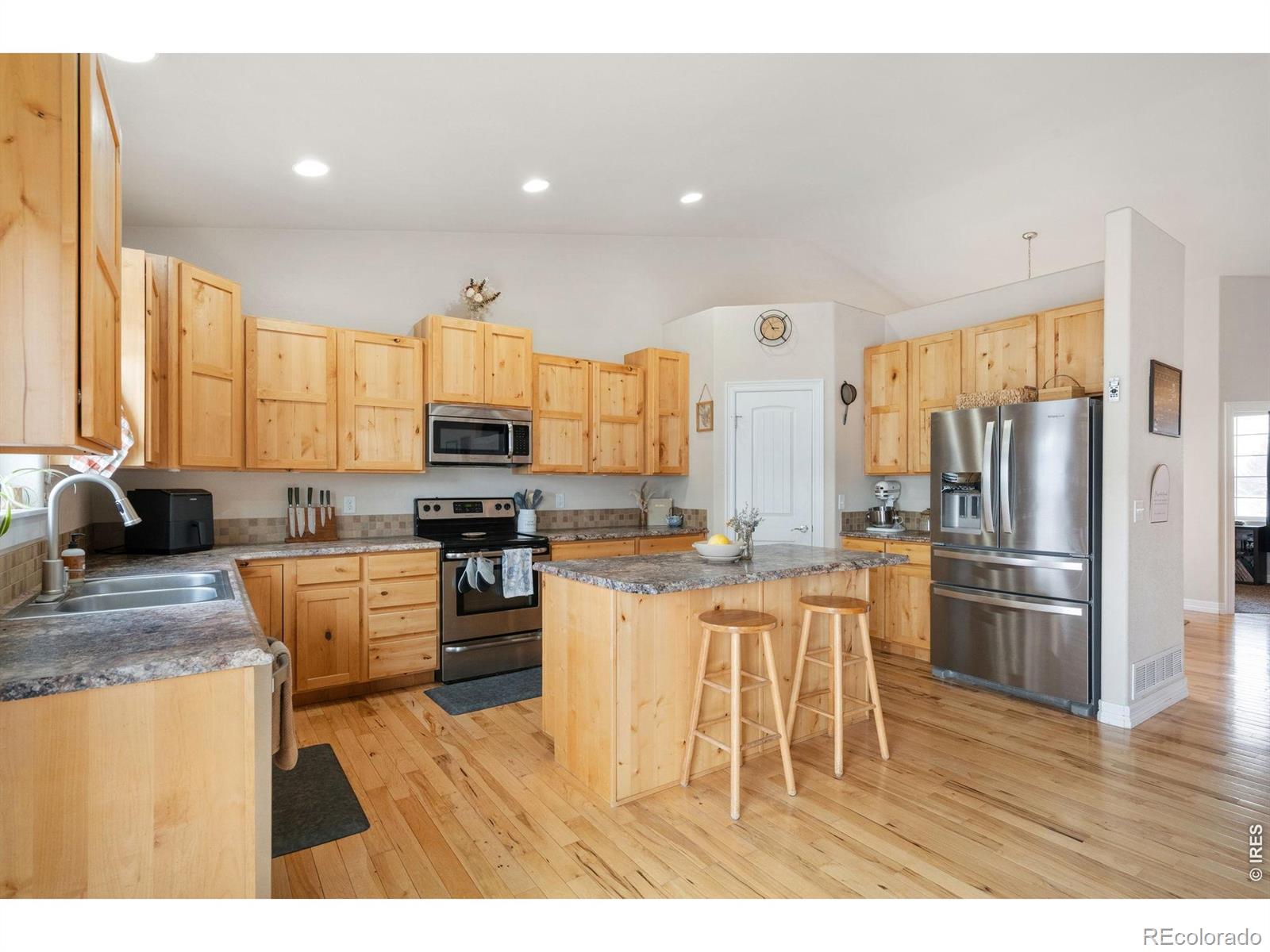 MLS Image #4 for 6861  mount toll court,wellington, Colorado