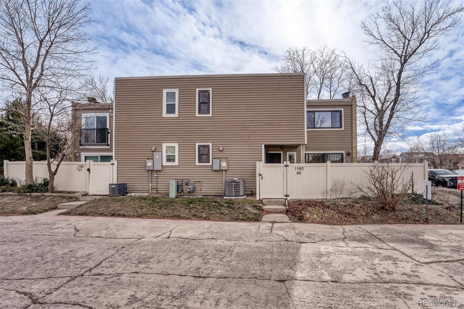 MLS Image #14 for 1160 s clinton street,denver, Colorado