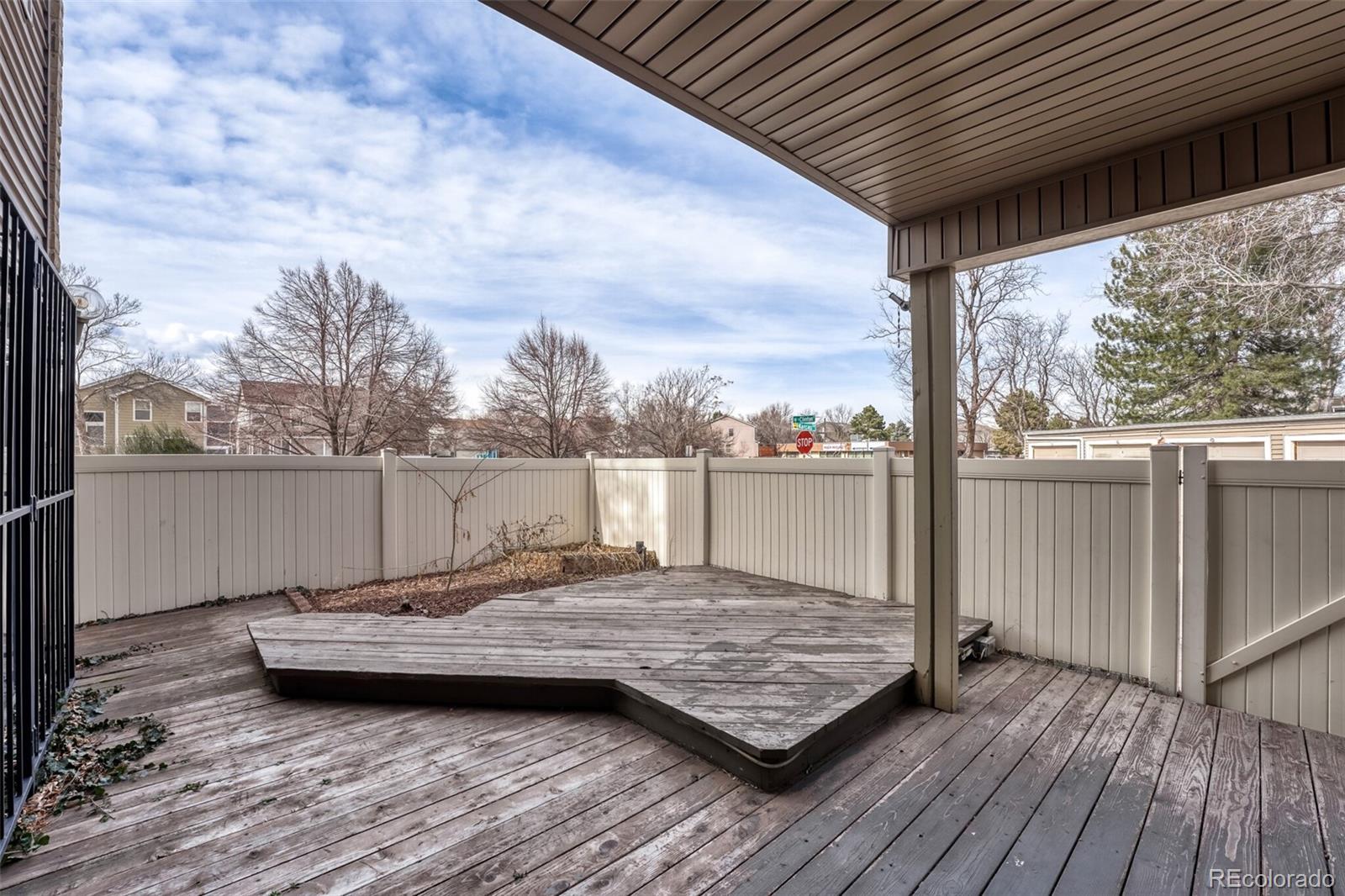 MLS Image #17 for 1160 s clinton street,denver, Colorado