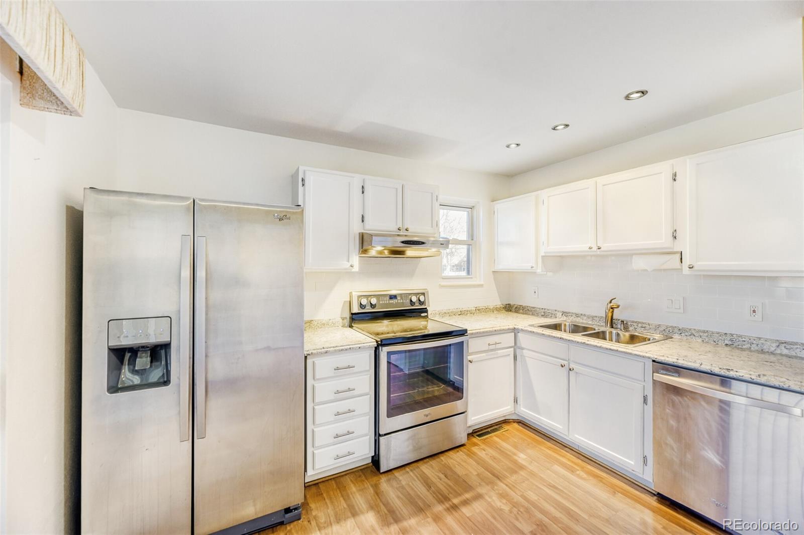 MLS Image #2 for 1160 s clinton street,denver, Colorado
