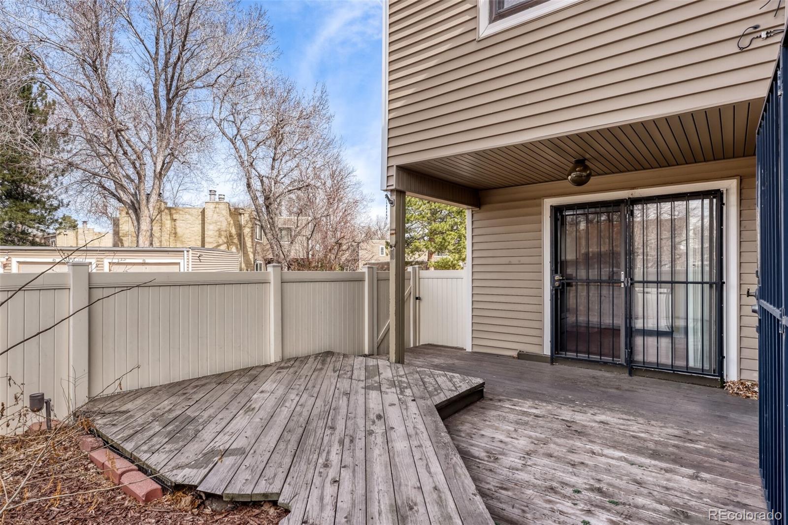 MLS Image #38 for 1160 s clinton street,denver, Colorado