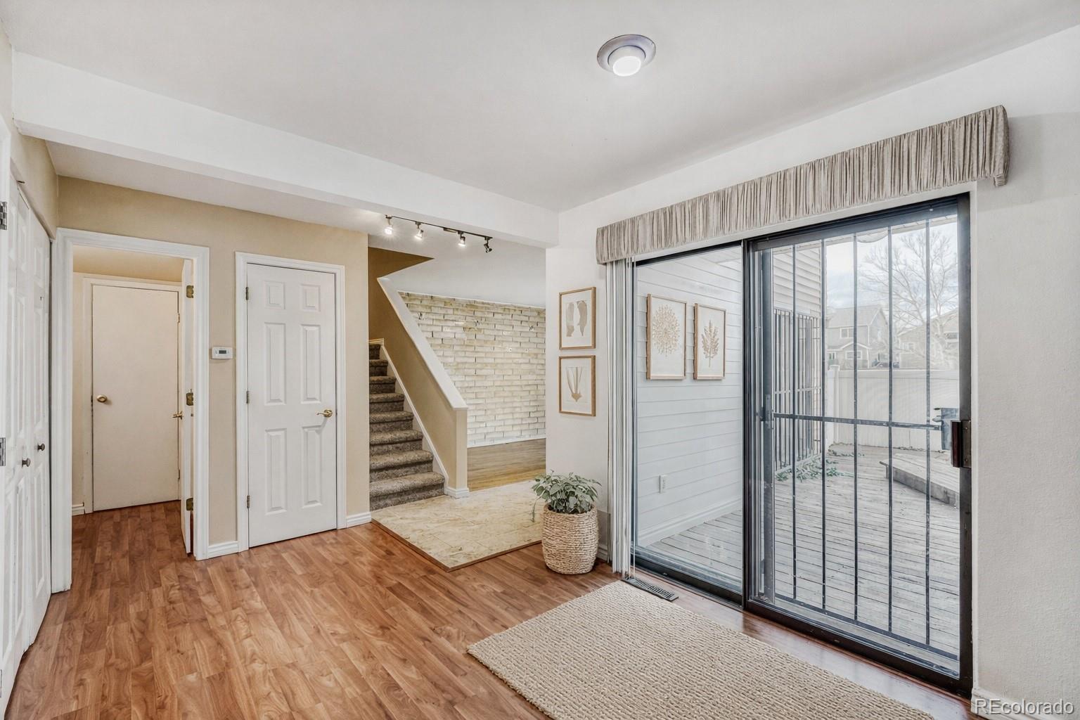 MLS Image #5 for 1160 s clinton street,denver, Colorado