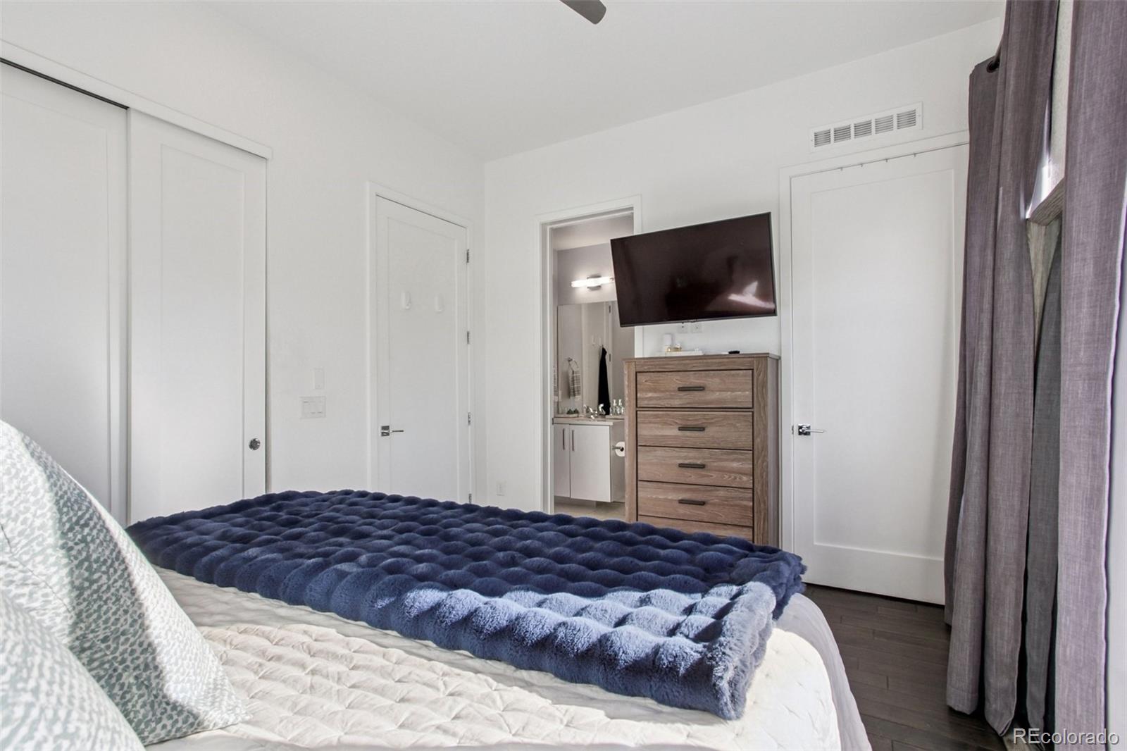 MLS Image #11 for 3030  wilson court 6,denver, Colorado
