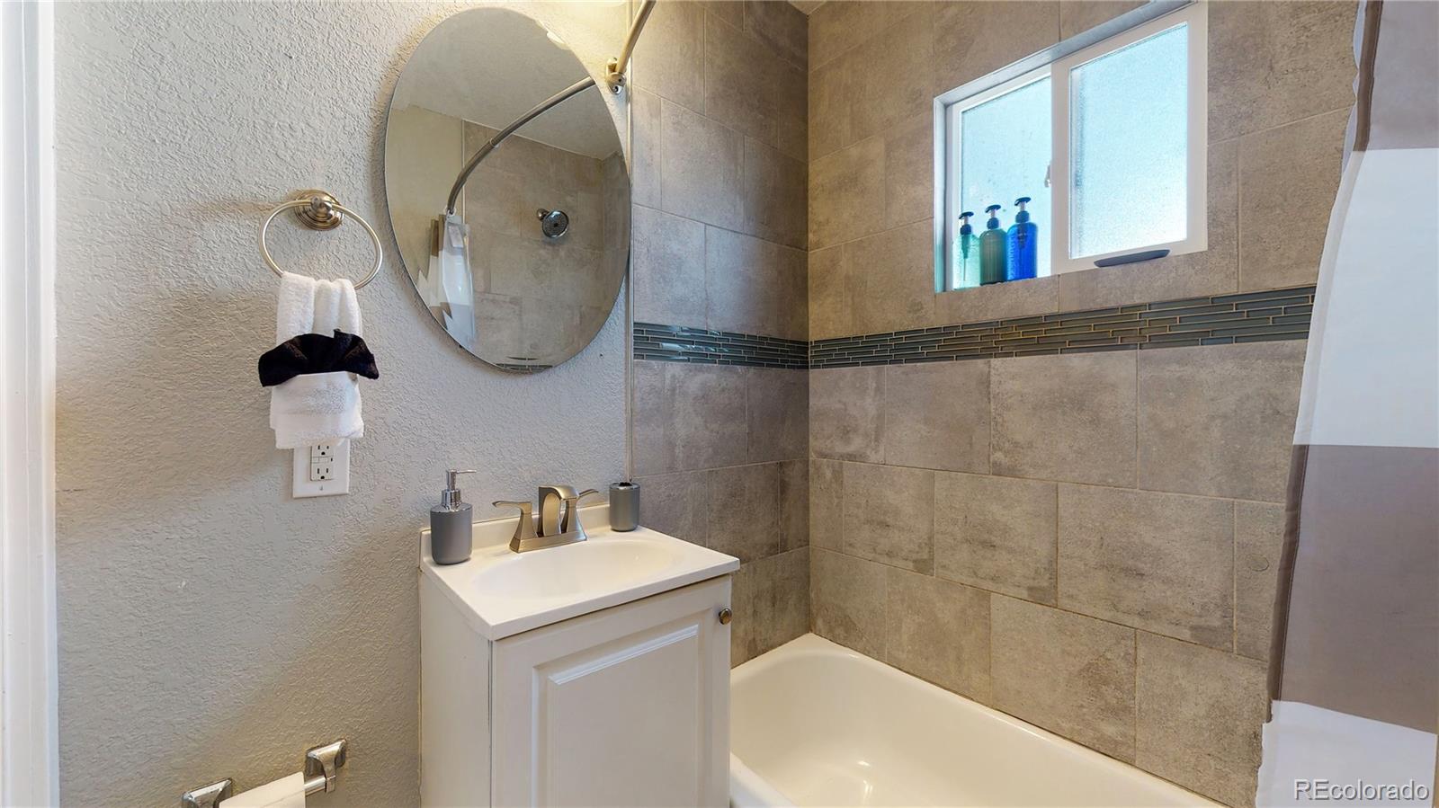 MLS Image #16 for 1621  trenton street,denver, Colorado
