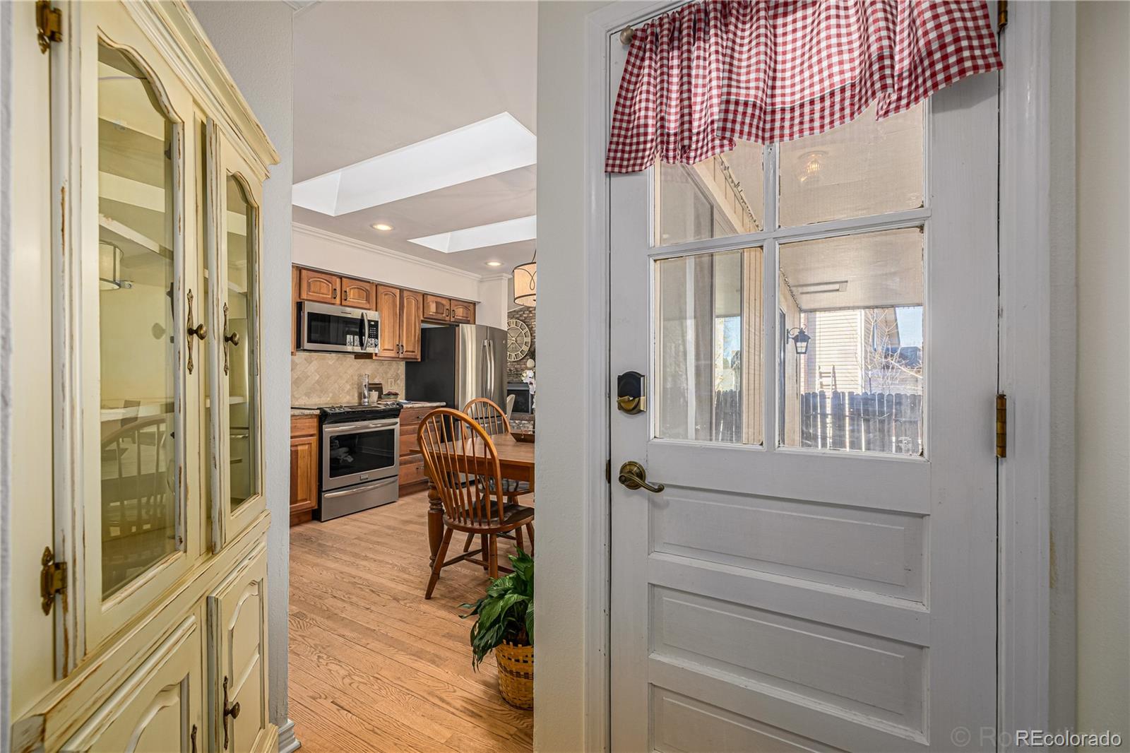 MLS Image #13 for 7252 s costilla street,littleton, Colorado