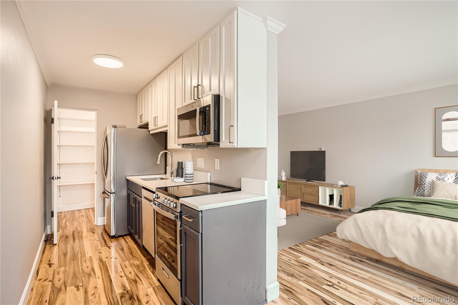 MLS Image #3 for 969 s pearl street,denver, Colorado
