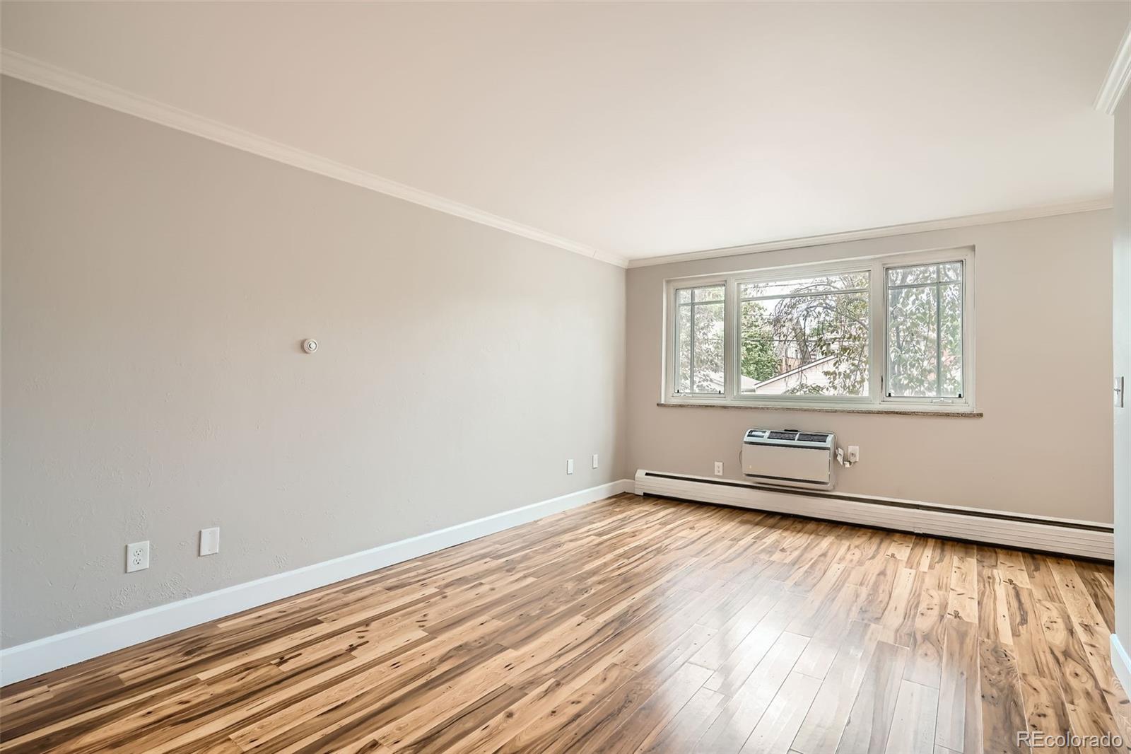 MLS Image #9 for 969 s pearl street,denver, Colorado