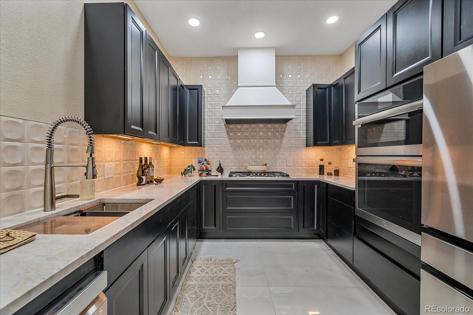 MLS Image #15 for 4277  green court,denver, Colorado
