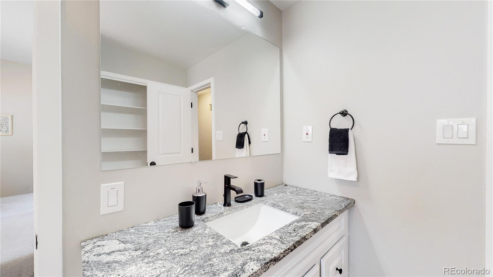 MLS Image #26 for 3067 s holly place,denver, Colorado