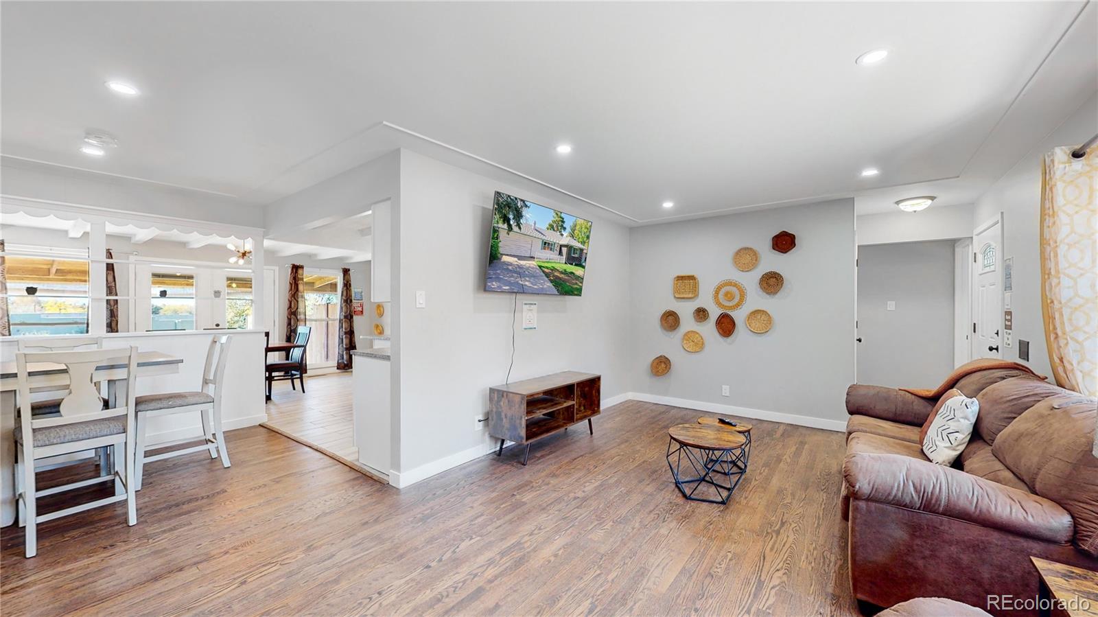 MLS Image #4 for 3067 s holly place,denver, Colorado