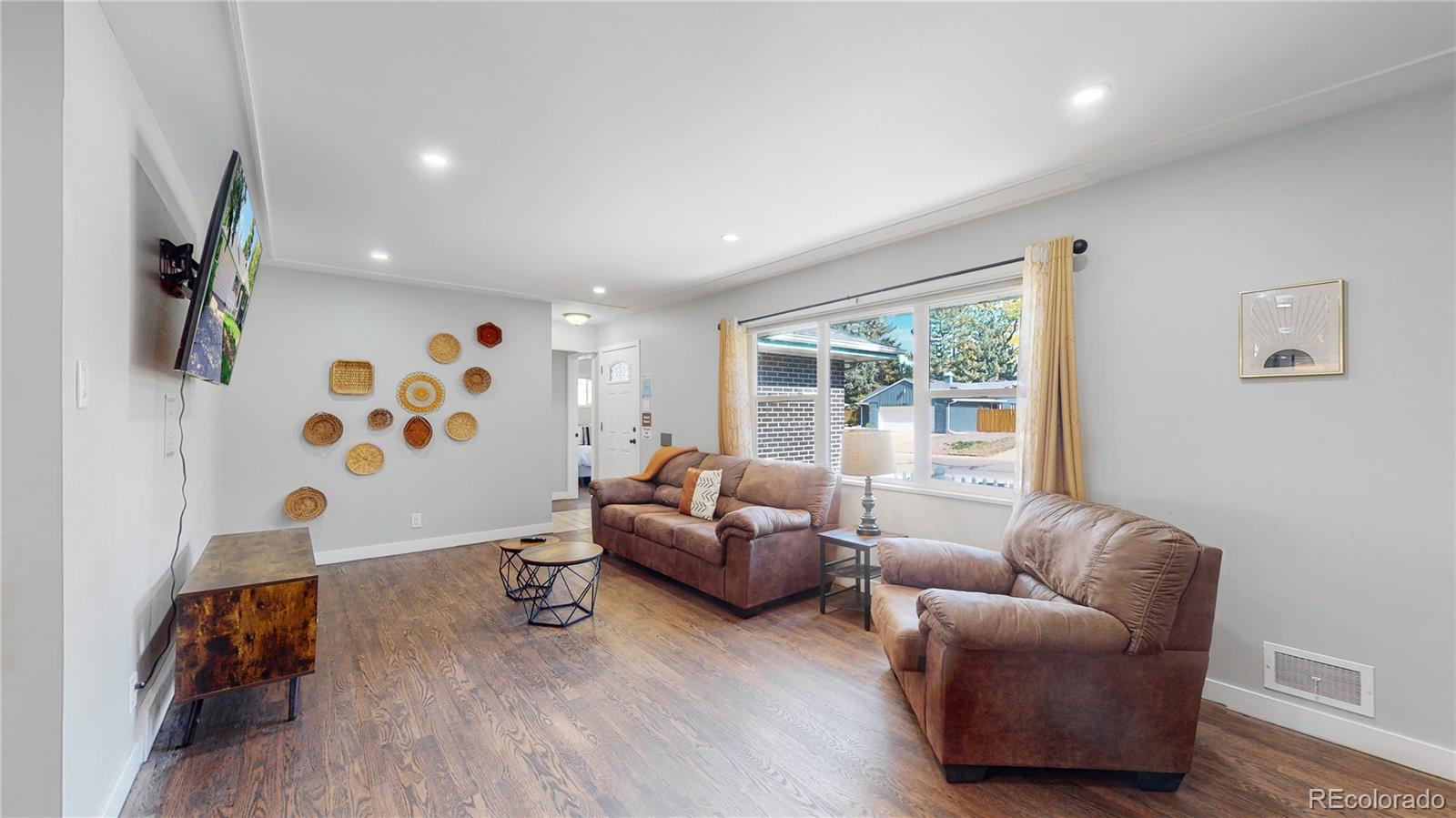 MLS Image #5 for 3067 s holly place,denver, Colorado