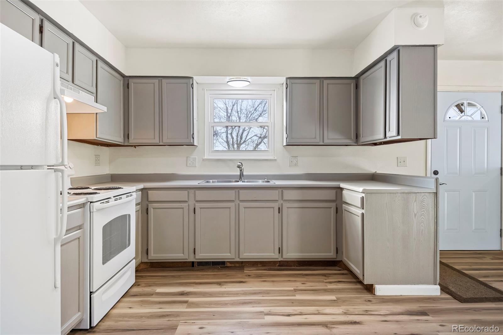 MLS Image #10 for 17804  county road 12 ,fort lupton, Colorado