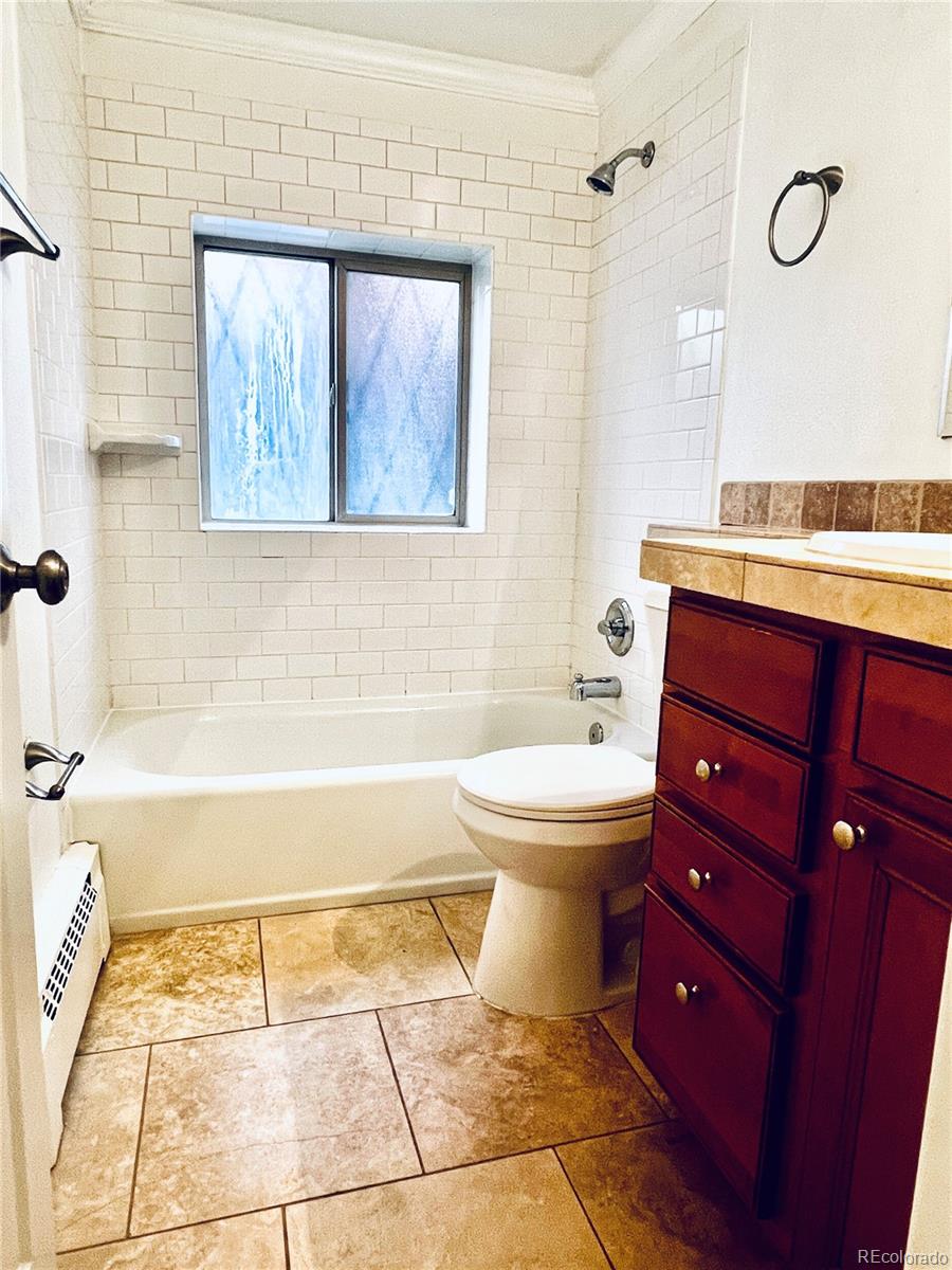 MLS Image #11 for 1327  steele street,denver, Colorado