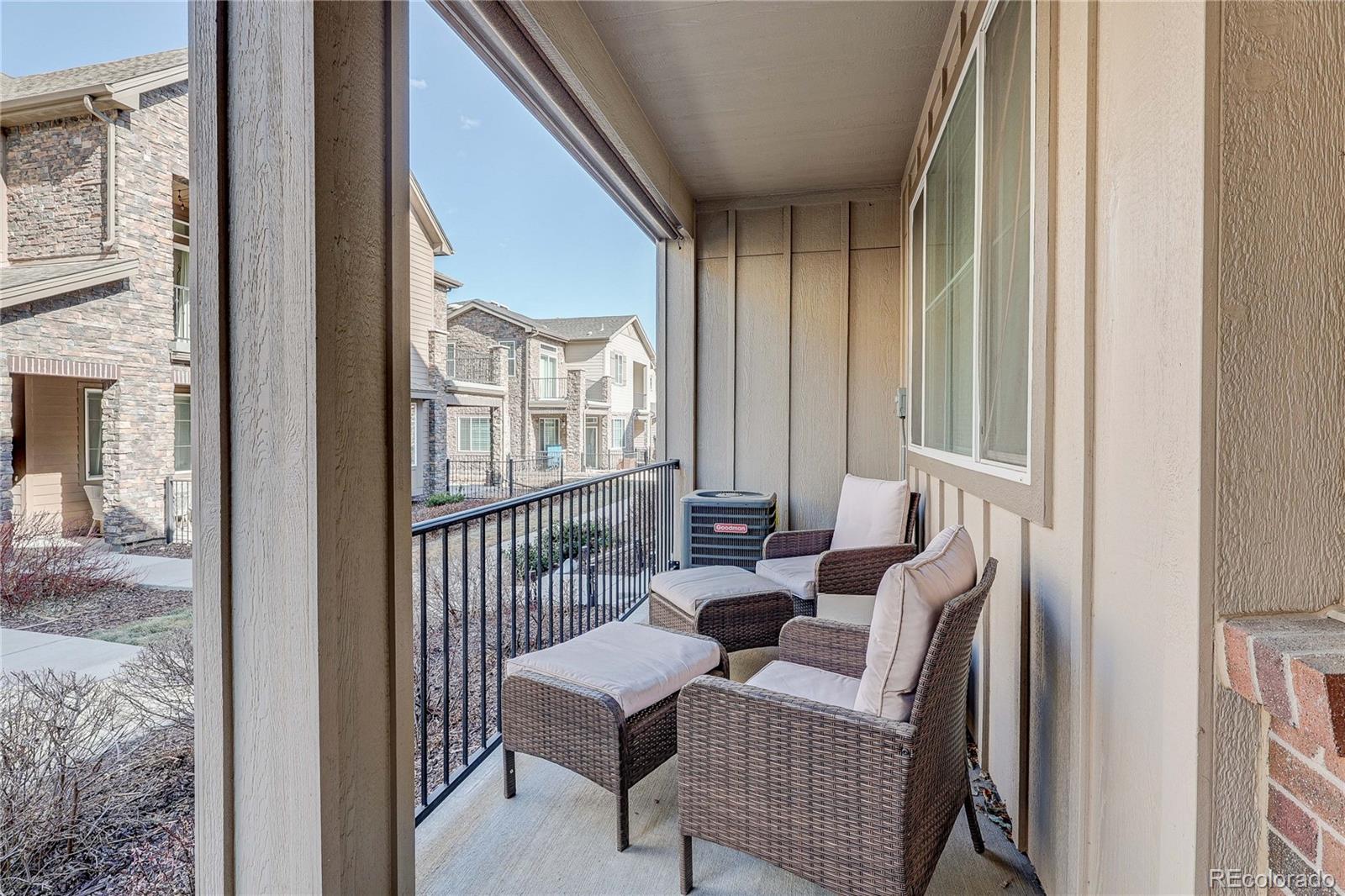 MLS Image #2 for 560 e dry creek place,littleton, Colorado