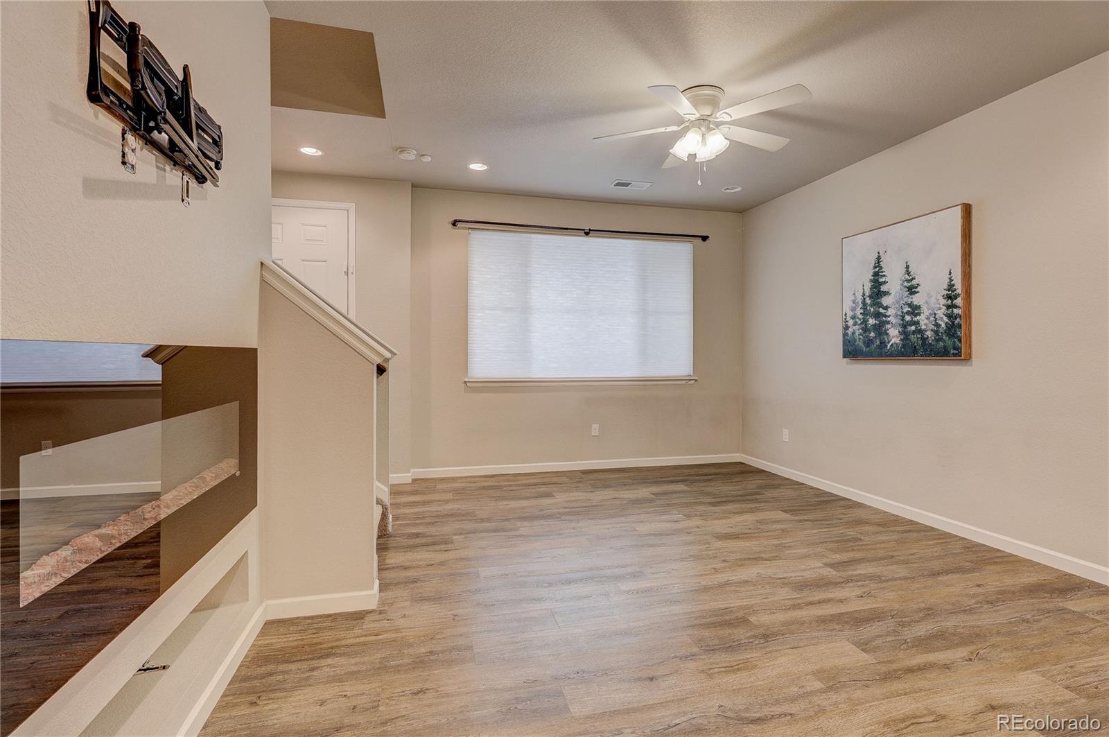 MLS Image #7 for 560 e dry creek place,littleton, Colorado