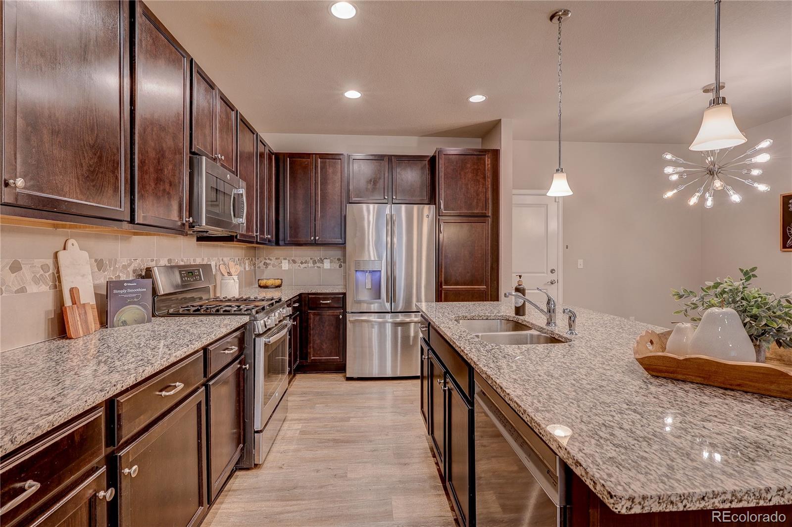 MLS Image #9 for 560 e dry creek place,littleton, Colorado