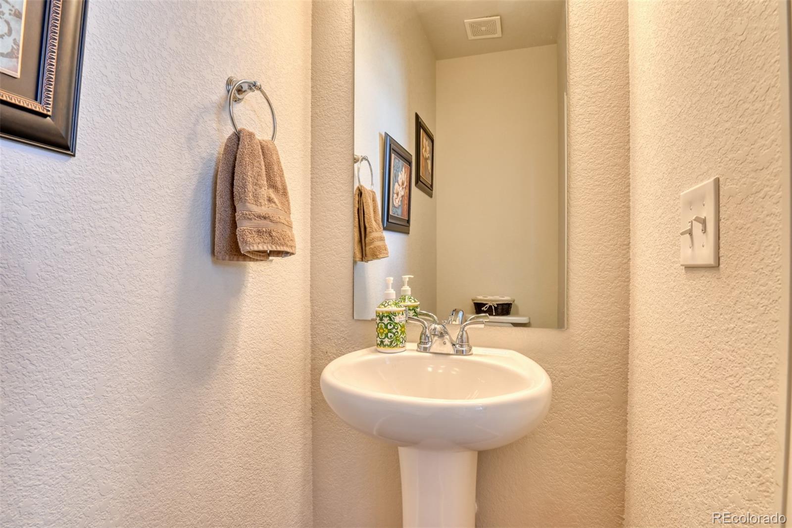 MLS Image #12 for 7050  silvergrass drive,colorado springs, Colorado