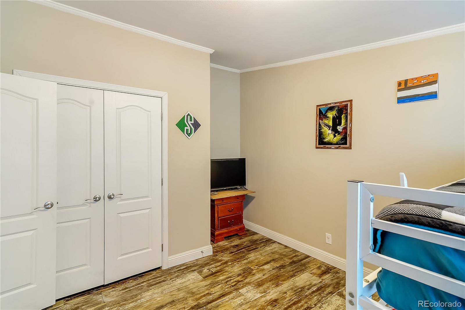 MLS Image #15 for 120  juniper circle,log lane village, Colorado