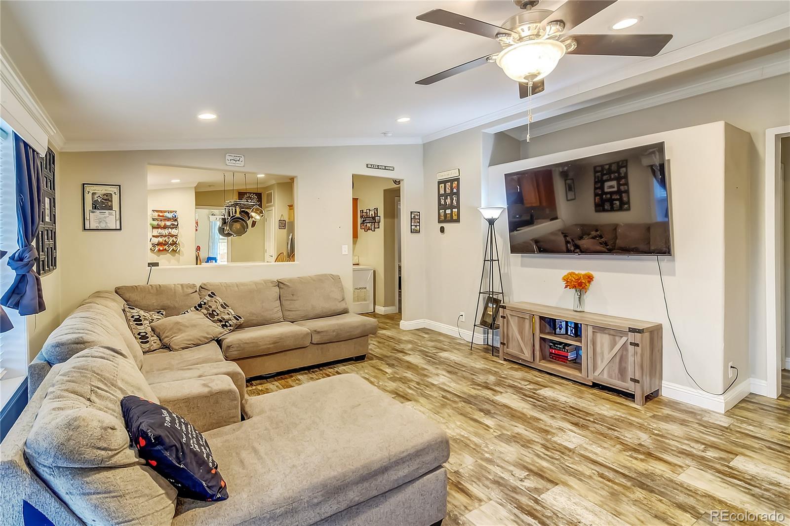 MLS Image #4 for 120  juniper circle,log lane village, Colorado