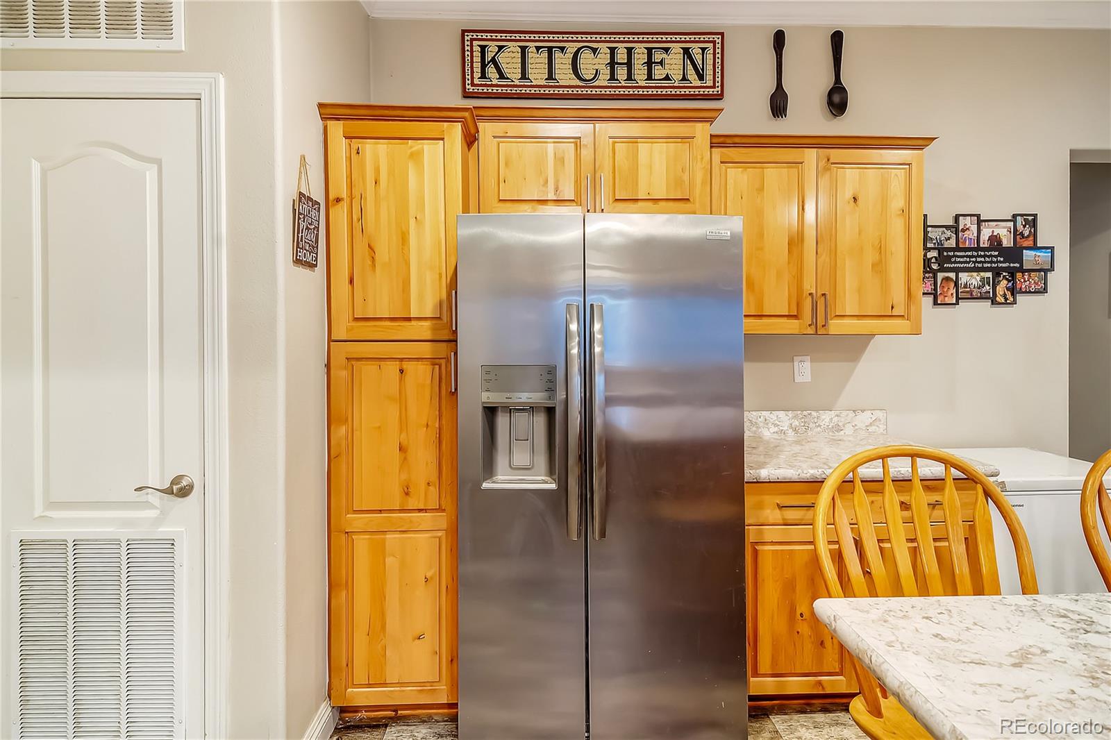 MLS Image #7 for 120  juniper circle,log lane village, Colorado