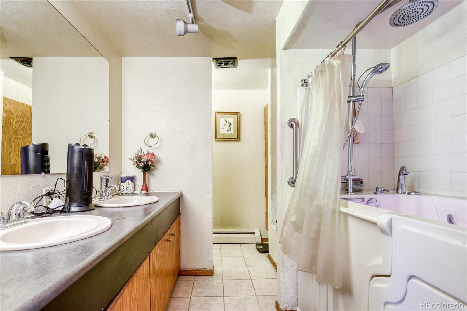 MLS Image #8 for 1901  xanthia street,denver, Colorado