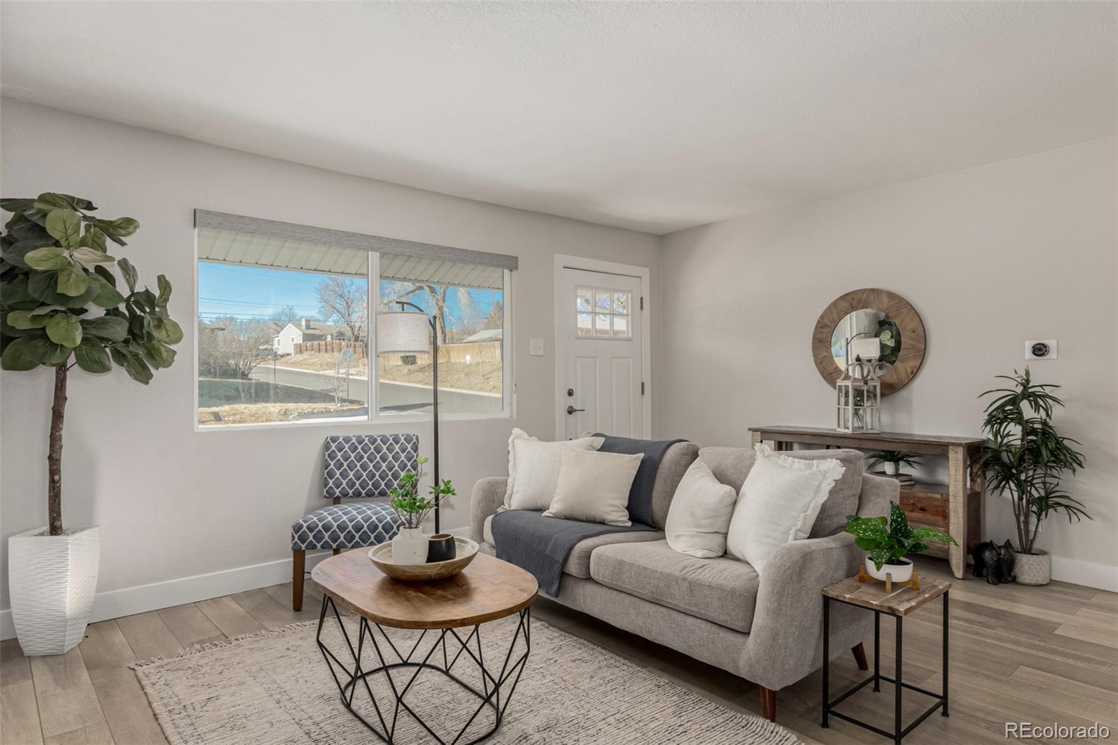 MLS Image #4 for 800 s pecos street,denver, Colorado
