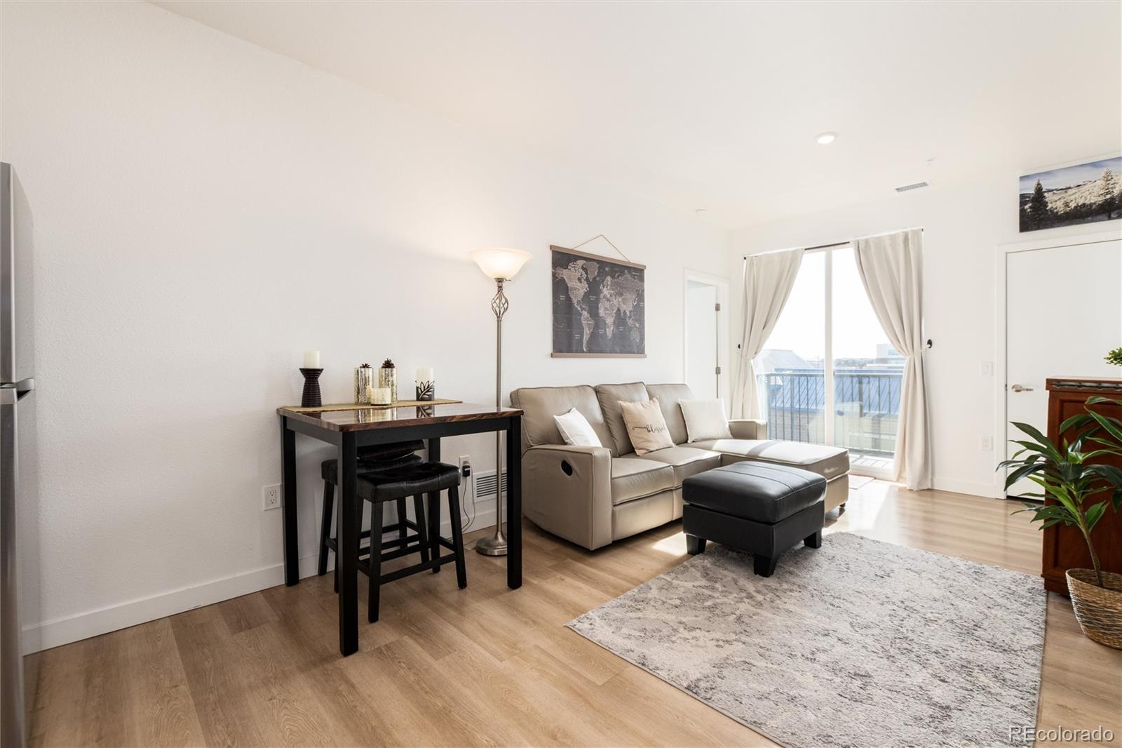 MLS Image #11 for 5702  central park boulevard,denver, Colorado