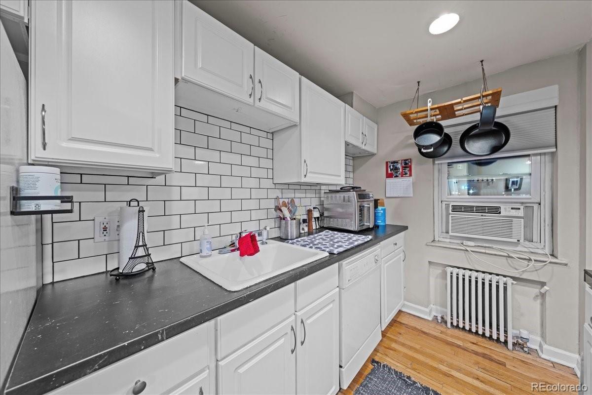 MLS Image #11 for 505 n logan street,denver, Colorado