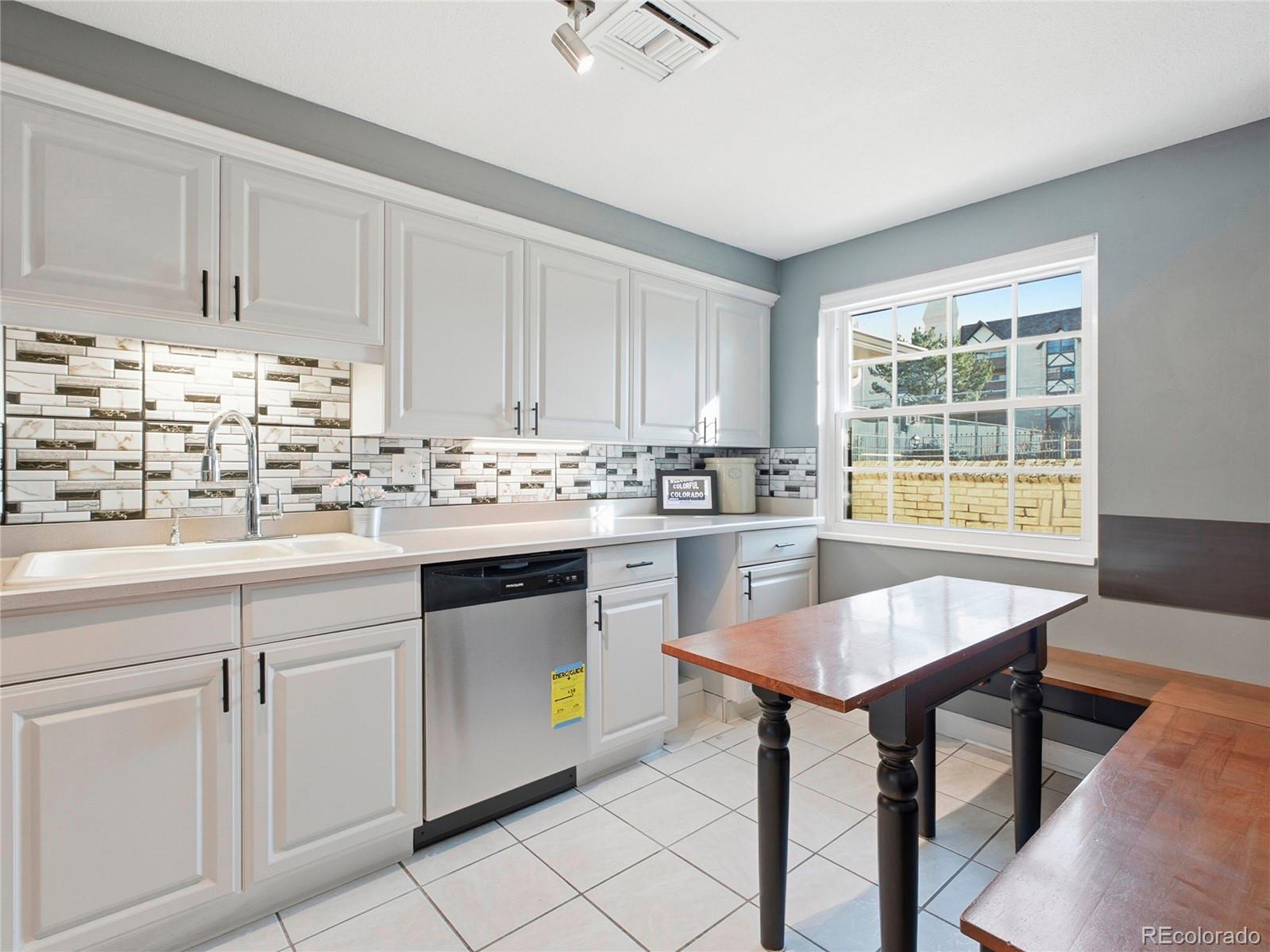 MLS Image #9 for 7201 e quincy avenue 102,denver, Colorado