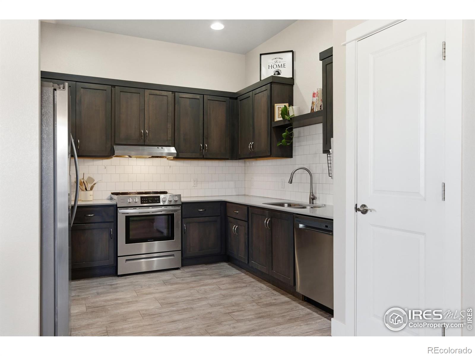 MLS Image #10 for 4165  crittenton lane,wellington, Colorado