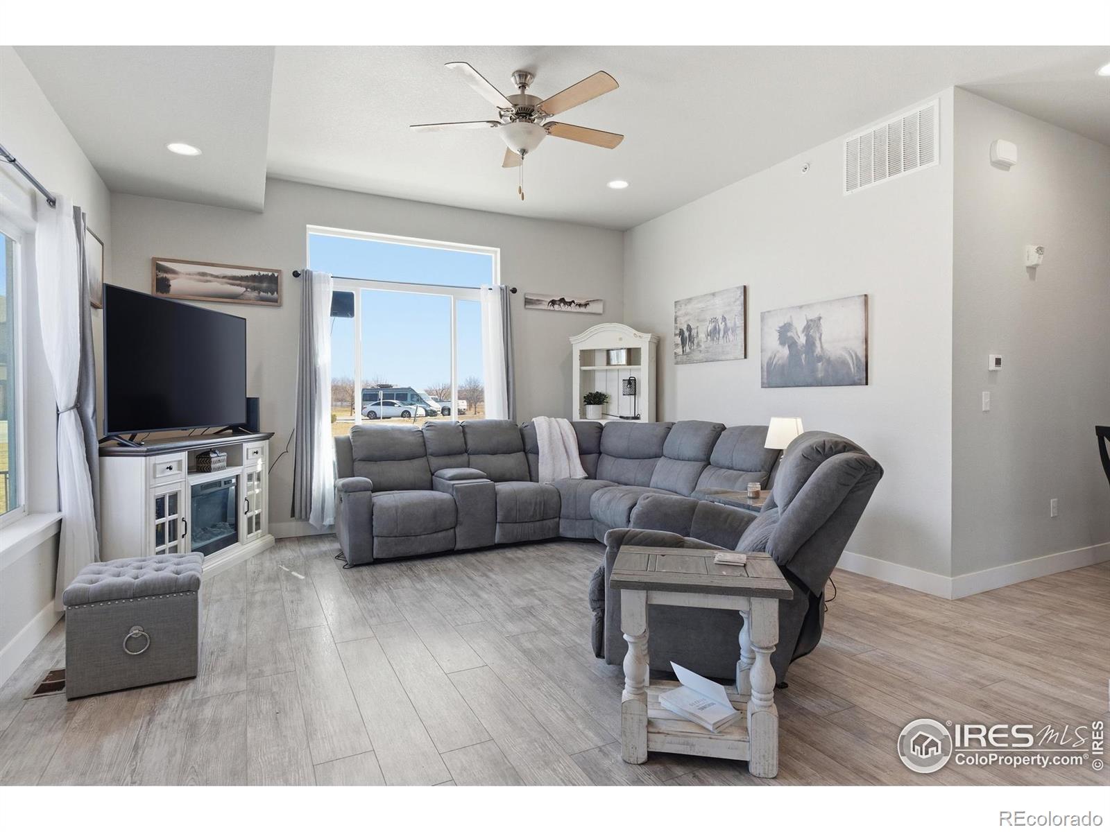 MLS Image #5 for 4165  crittenton lane,wellington, Colorado