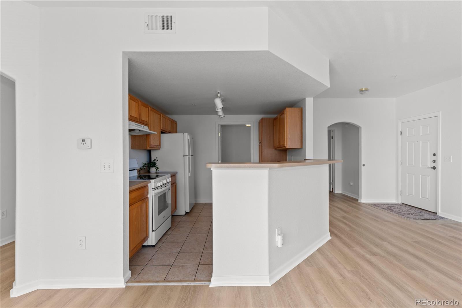 MLS Image #10 for 5756 n genoa way 12-208,aurora, Colorado