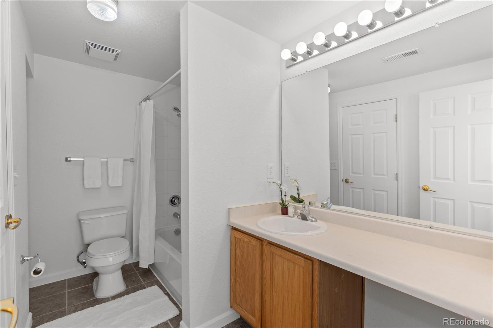 MLS Image #32 for 5756 n genoa way 12-208,aurora, Colorado