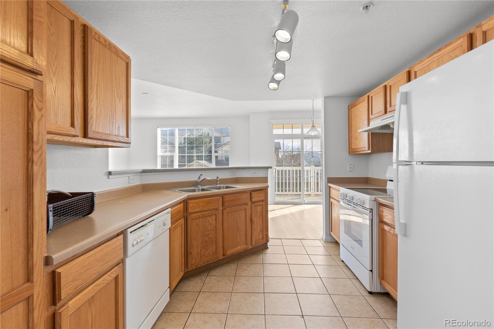 MLS Image #7 for 5756 n genoa way 12-208,aurora, Colorado