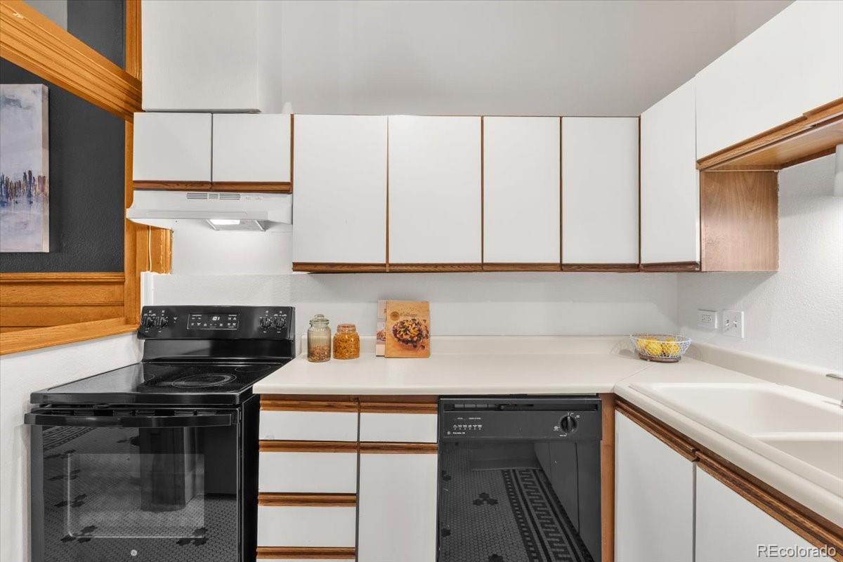 MLS Image #10 for 2351  federal boulevard,denver, Colorado