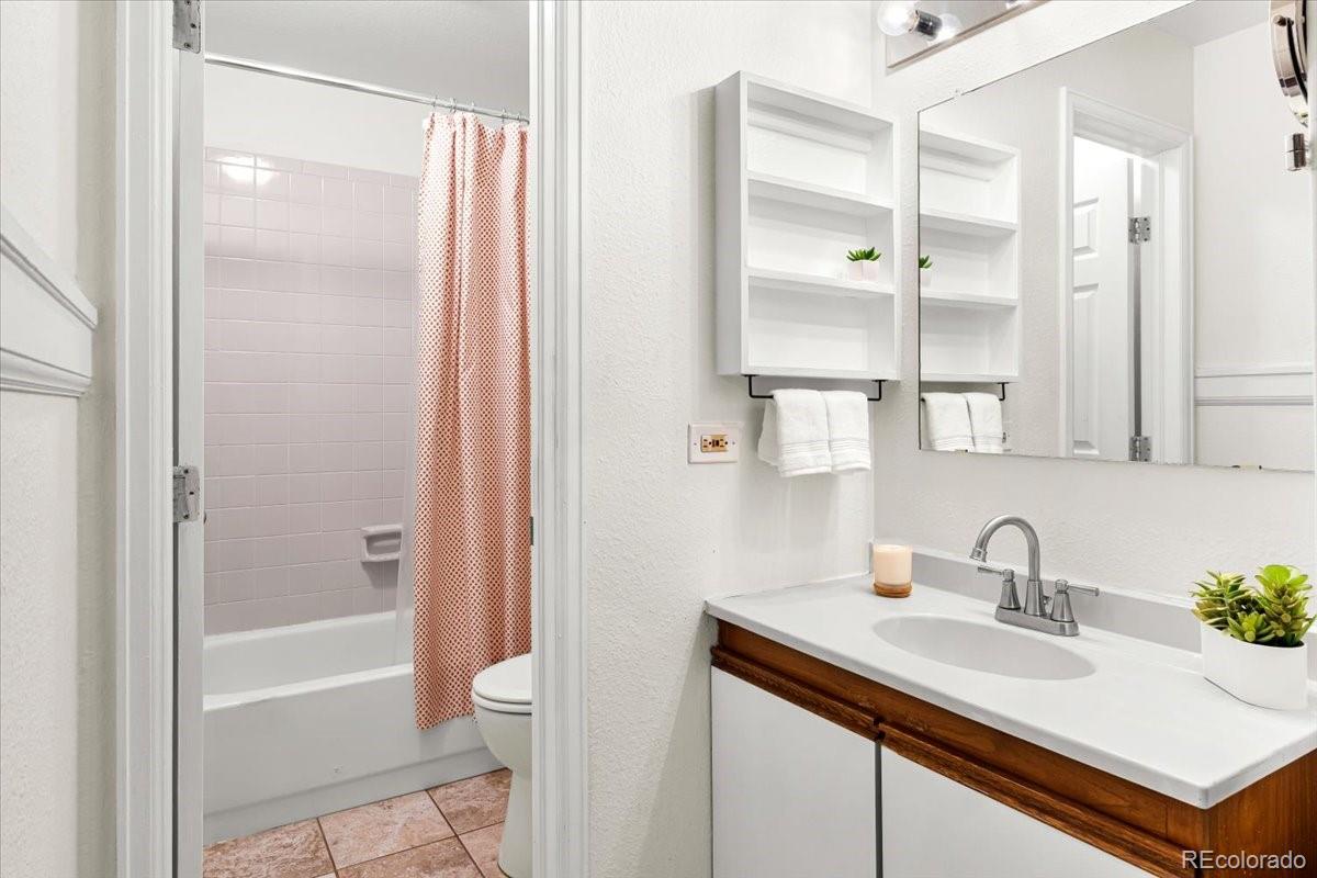 MLS Image #14 for 2351  federal boulevard,denver, Colorado