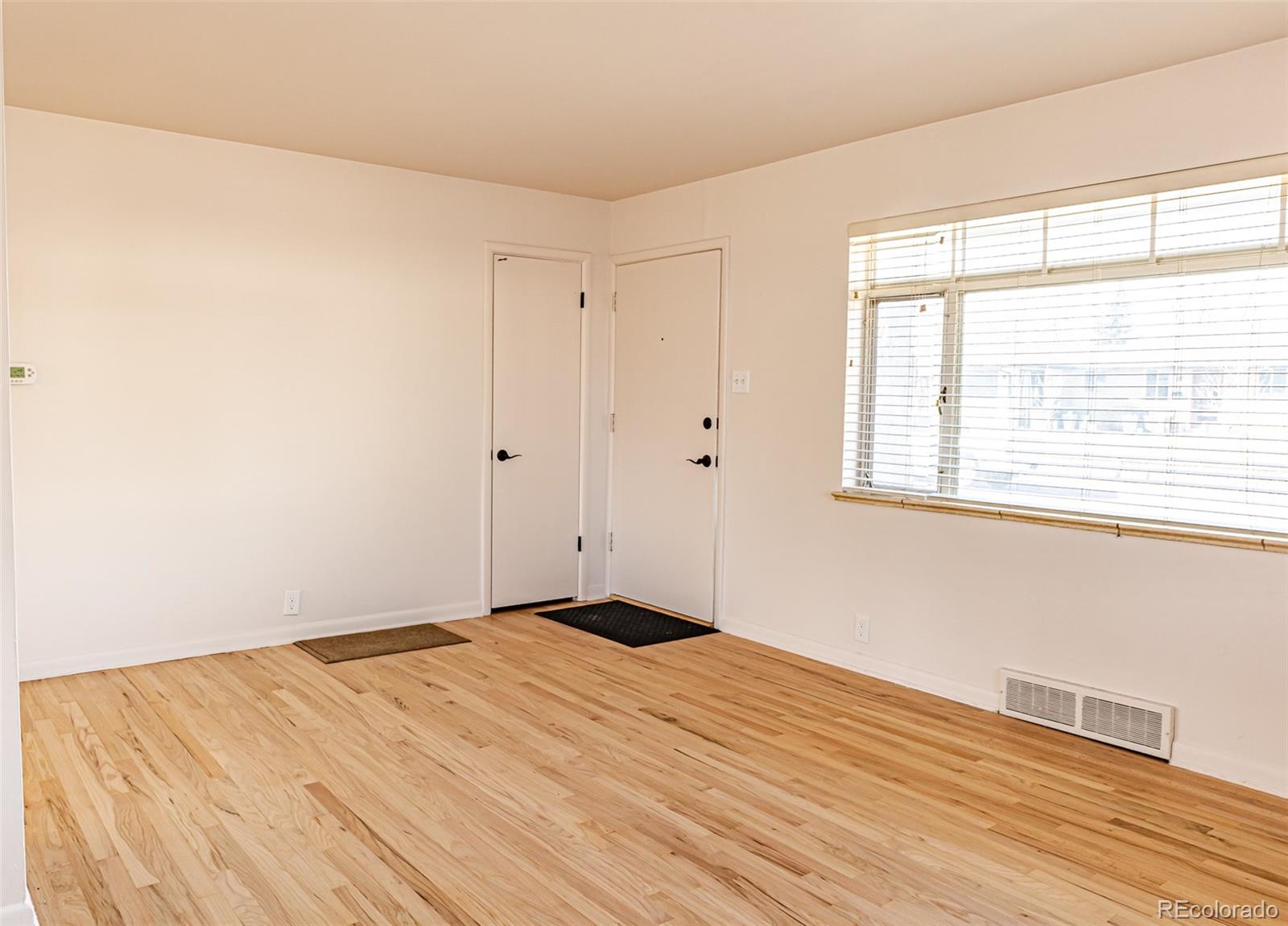 MLS Image #10 for 5830 s delaware street,littleton, Colorado