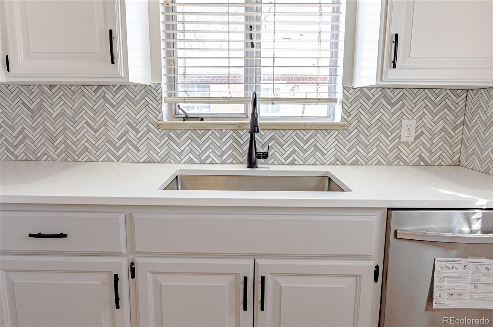 MLS Image #20 for 5830 s delaware street,littleton, Colorado