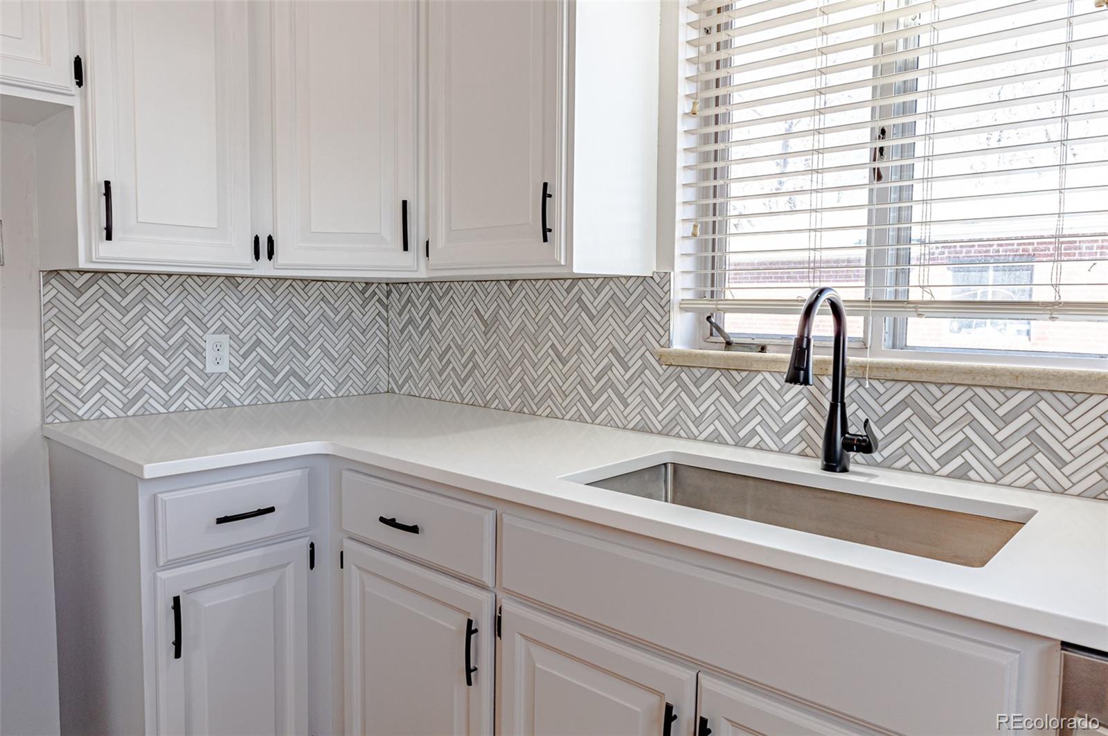 MLS Image #21 for 5830 s delaware street,littleton, Colorado