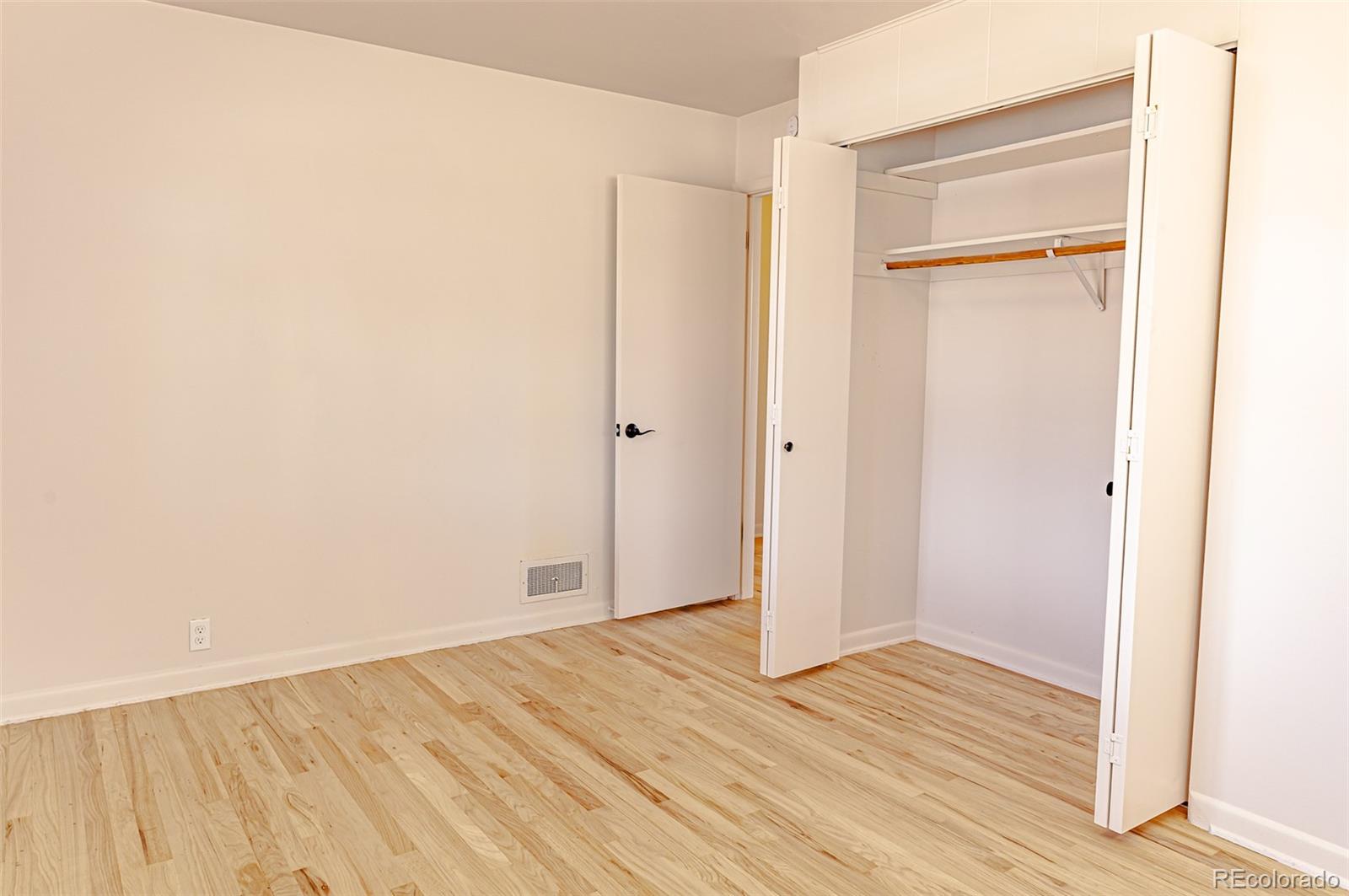 MLS Image #31 for 5830 s delaware street,littleton, Colorado