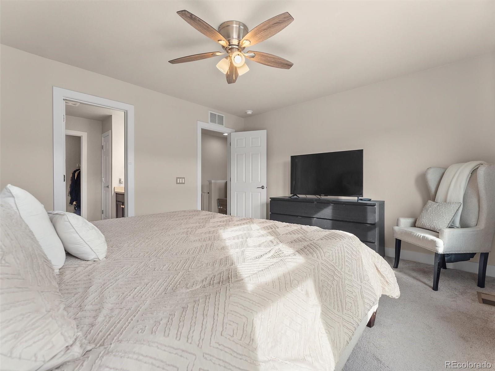 MLS Image #13 for 16189 e elk drive ,denver, Colorado
