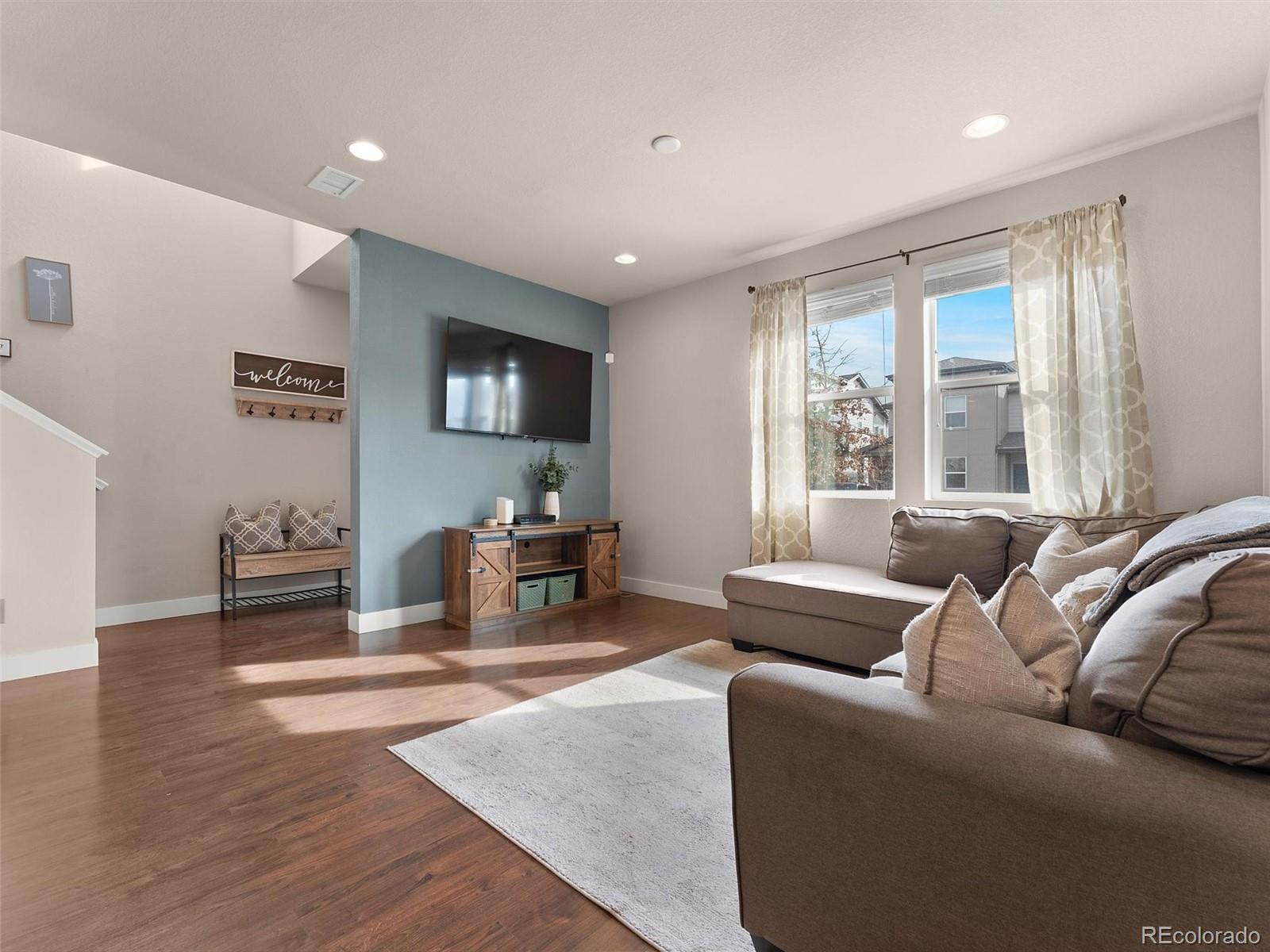 MLS Image #5 for 16189 e elk drive ,denver, Colorado