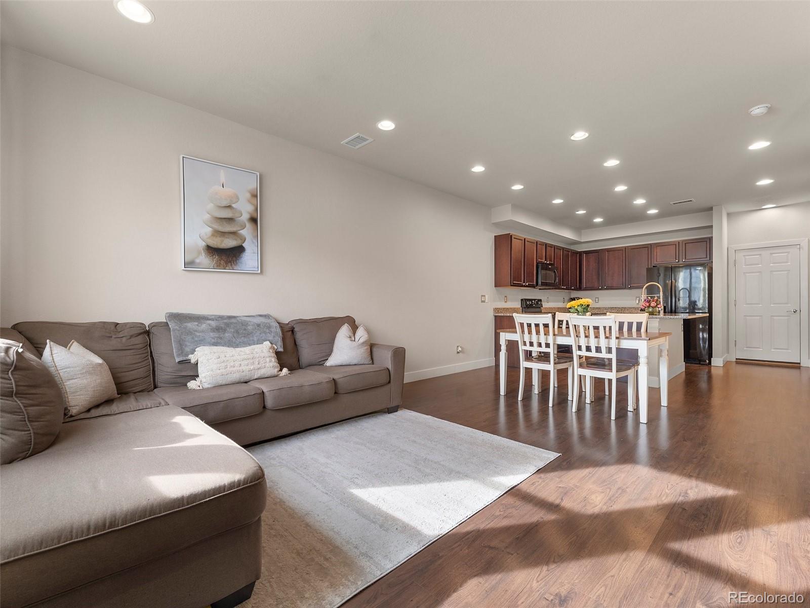 MLS Image #8 for 16189 e elk drive ,denver, Colorado