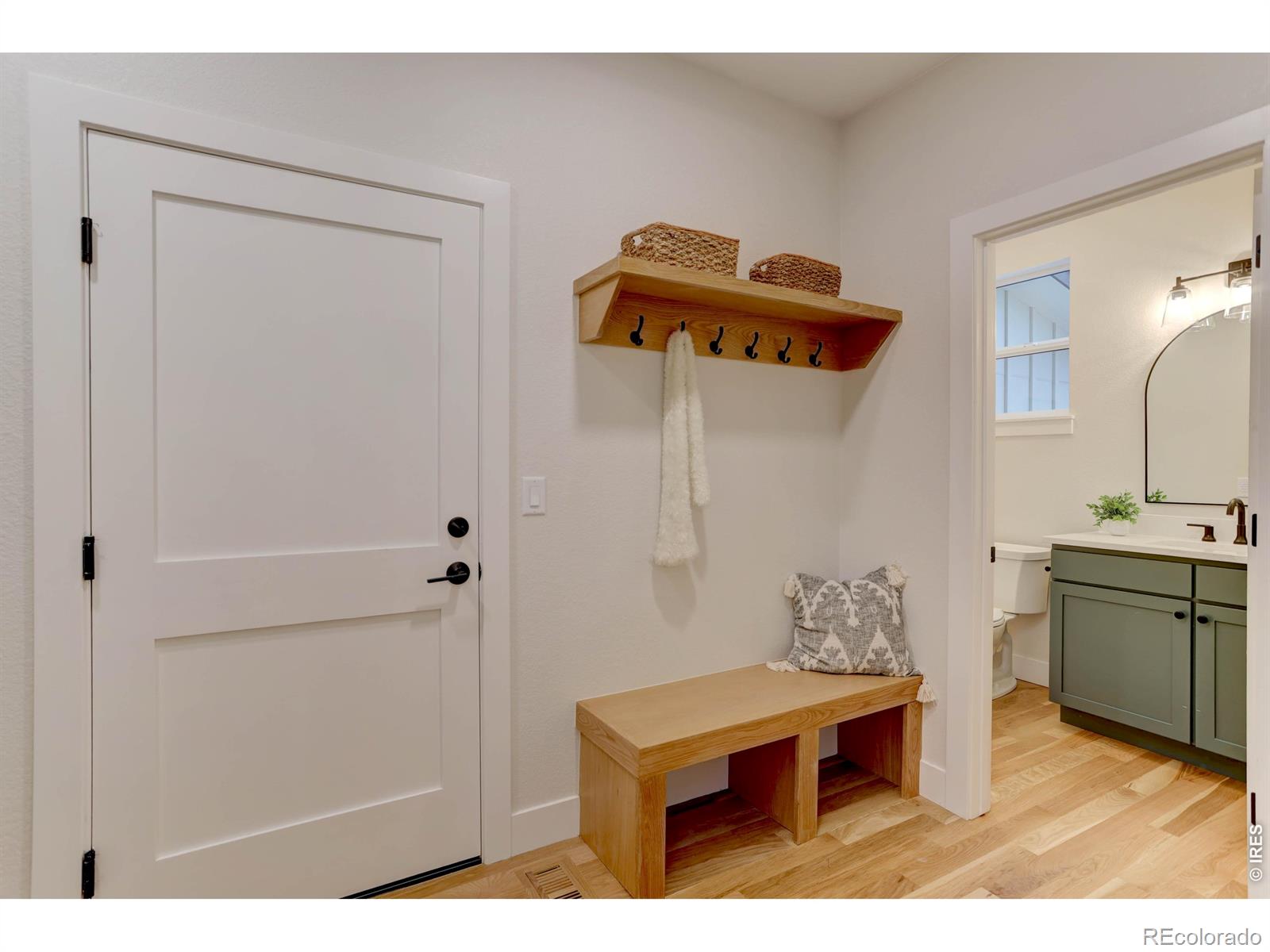 MLS Image #10 for 909  sunflower street,louisville, Colorado