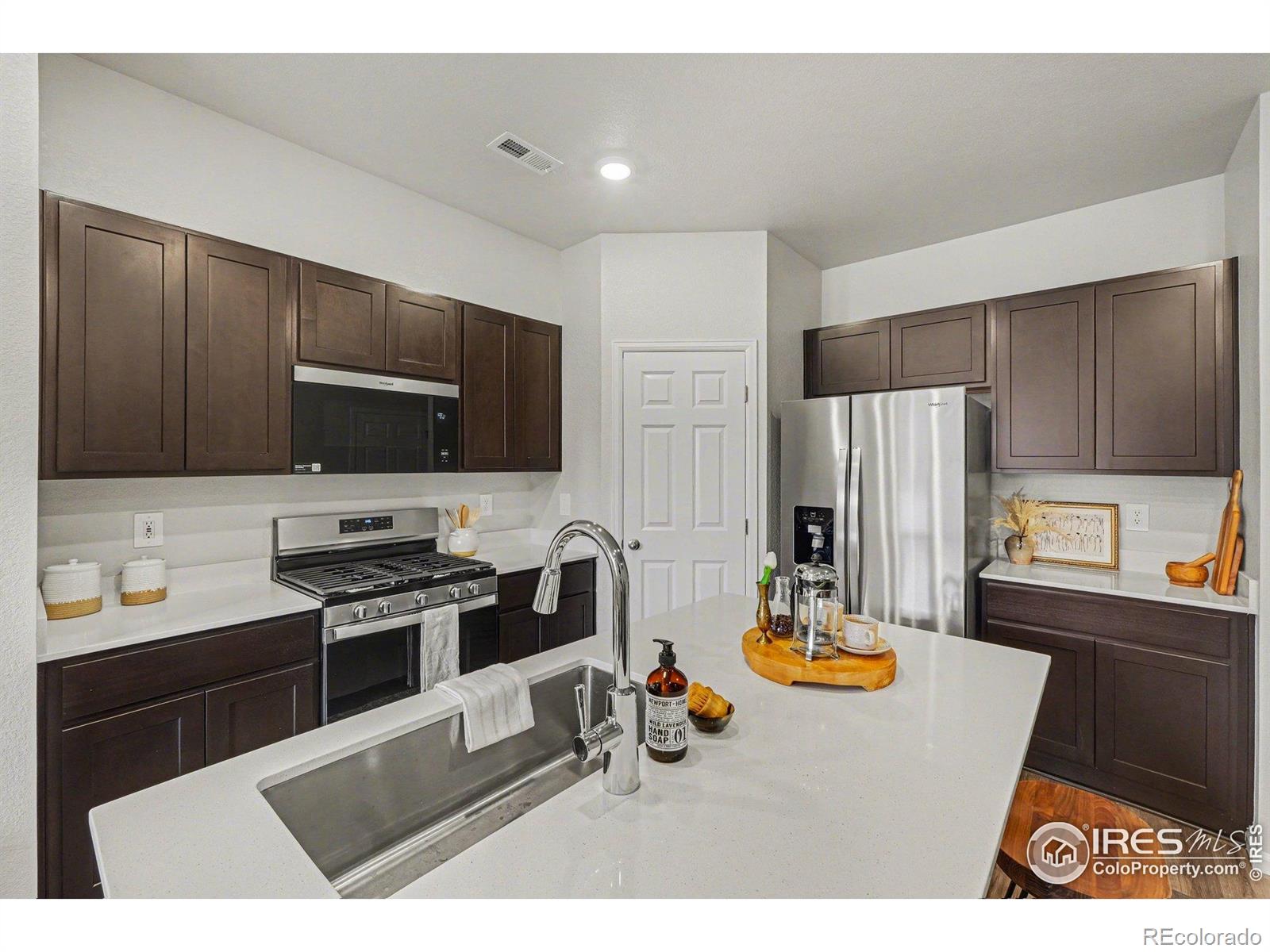MLS Image #6 for 1600  riverplace drive,windsor, Colorado