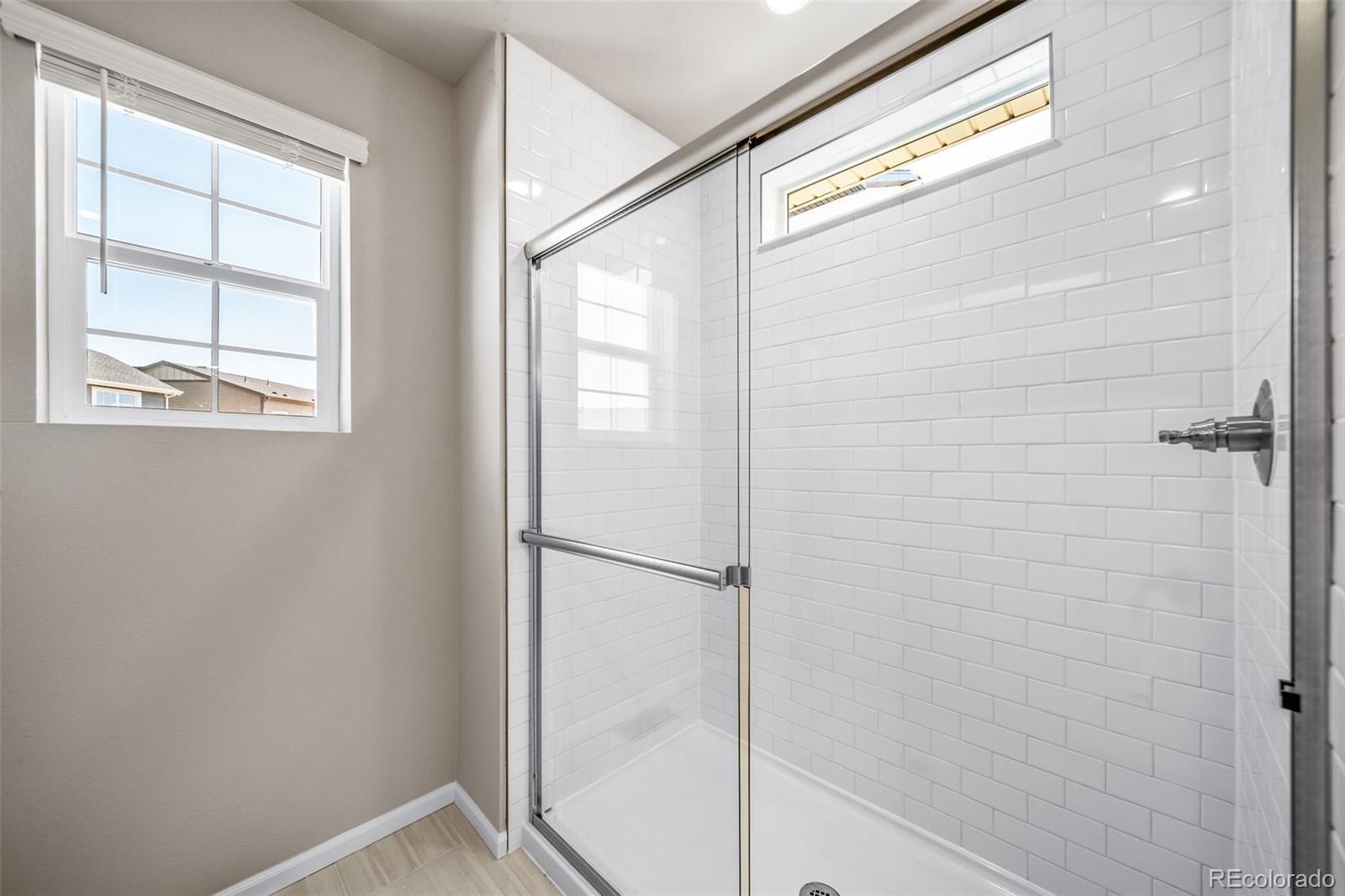 MLS Image #16 for 3942 n tempe street,aurora, Colorado