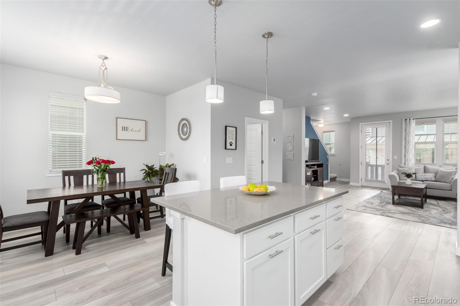 MLS Image #17 for 2359 s tucson street,aurora, Colorado