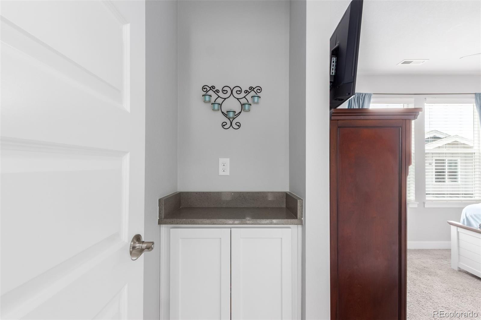 MLS Image #19 for 2359 s tucson street,aurora, Colorado