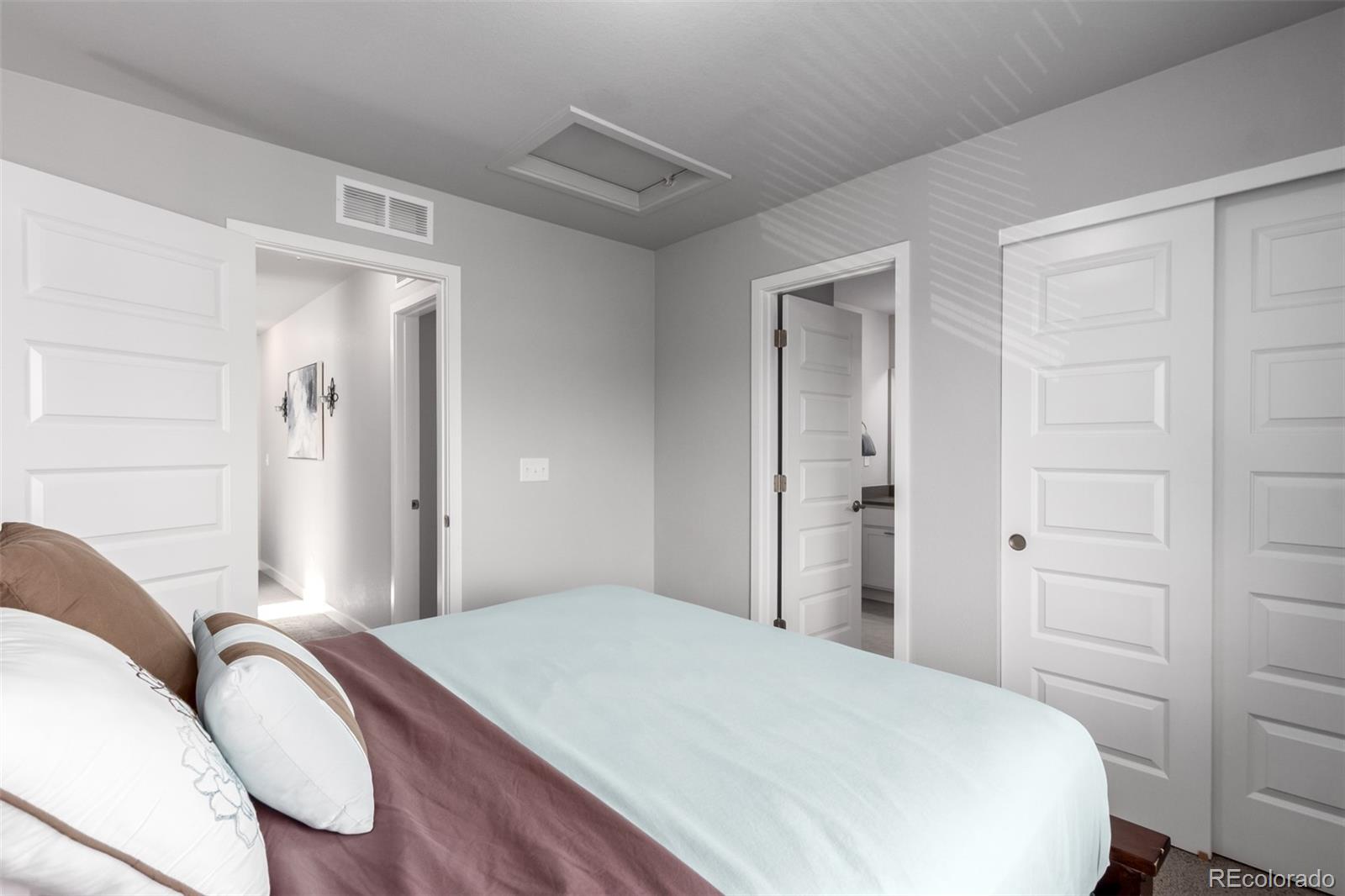 MLS Image #29 for 2359 s tucson street,aurora, Colorado
